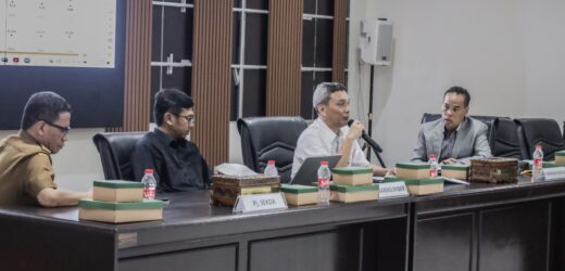 Pimpinan Dan Anggota Panitia Khusus (Pansus) I DPRD Banten Adakan Rapat Dengar Pendapat