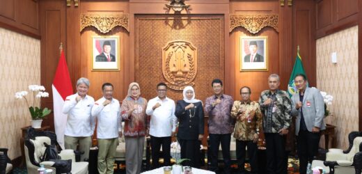 Kunjungan Ke Pemprov Jatim, Gubernur Banten Andra Soni Bahas Pembangunan Daerah dan Kerjasama Antar Daerah