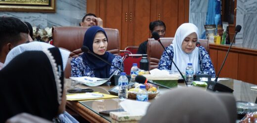 Bupati Serang Ratu Zakiyah Terima Audiensi Warga Cibetus di Pendopo Berlangsung Mengharukan