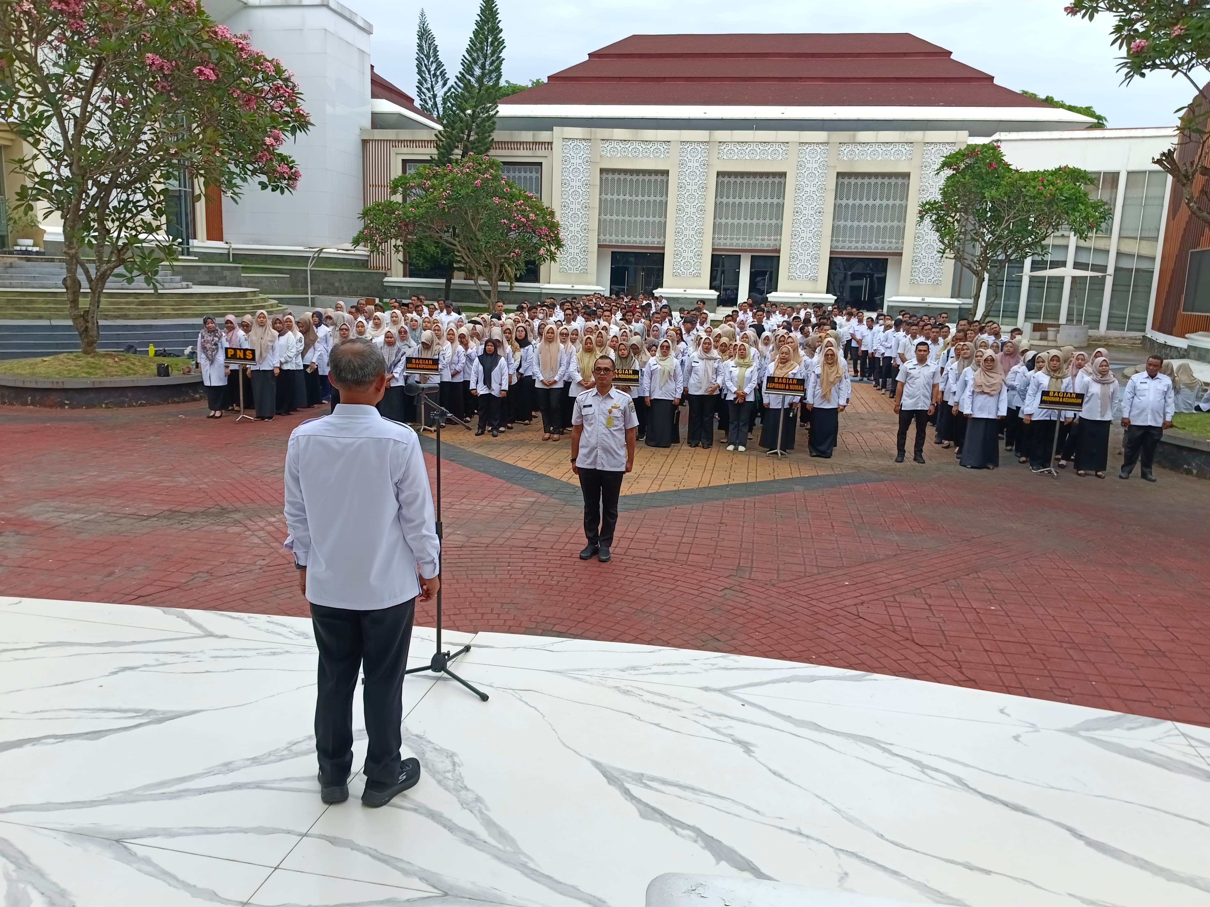Apel Perdana, Sekwan Banten Subhan Setiabudi Ingatkan Pegawai Jaga Kebersihan dan Cintai Pekerjaan