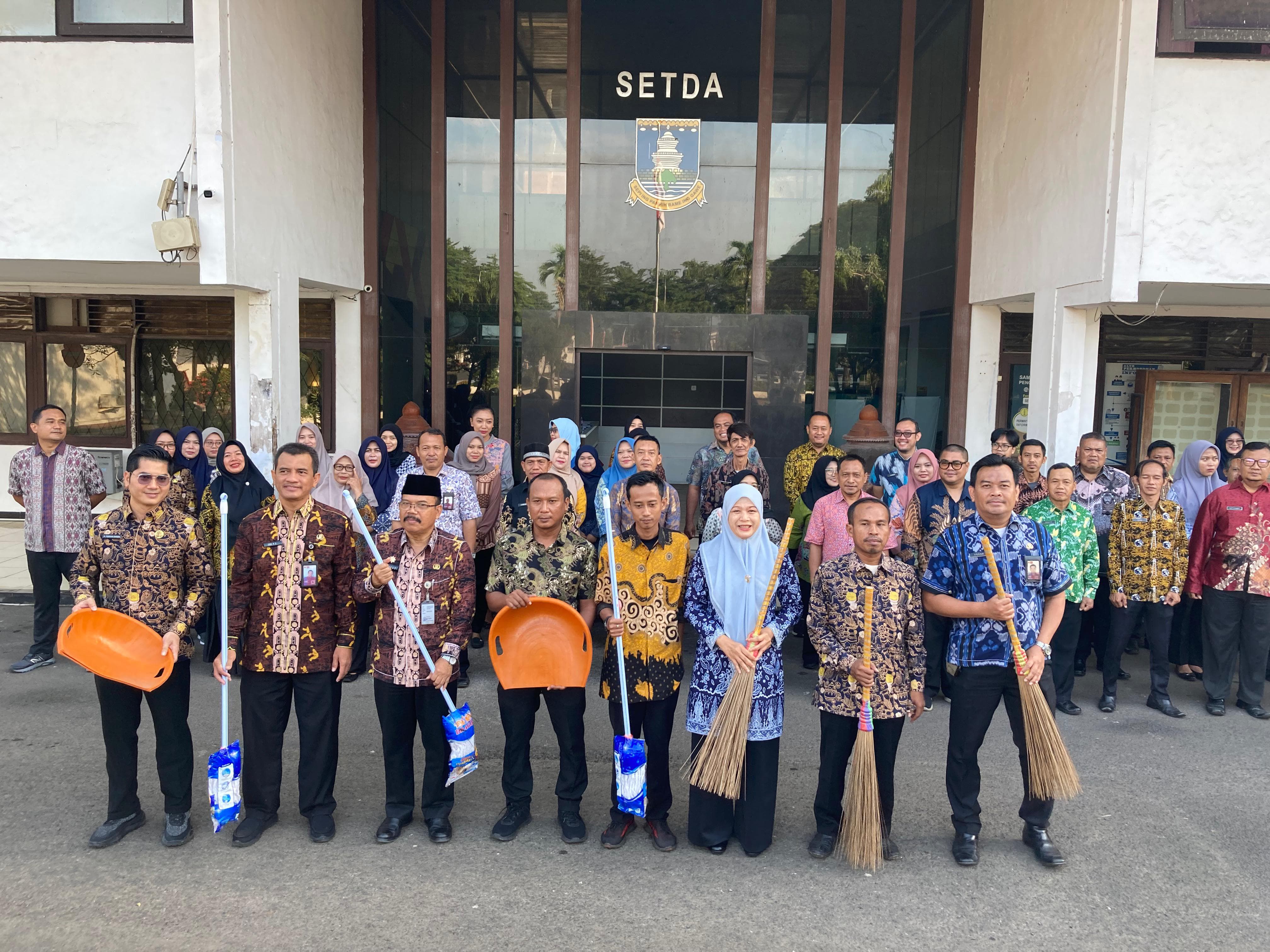 Peringati Hari Lingkungan Hidup se-Dunia 2025, Pemkab Serang Aksi Bersih-bersih Sampah