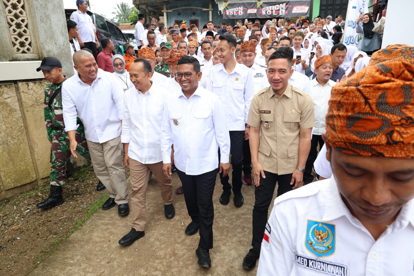 Gubernur Banten Andra Soni Hadiri Pelantikan DPC APDESI Lebak Periode 2025-2030
