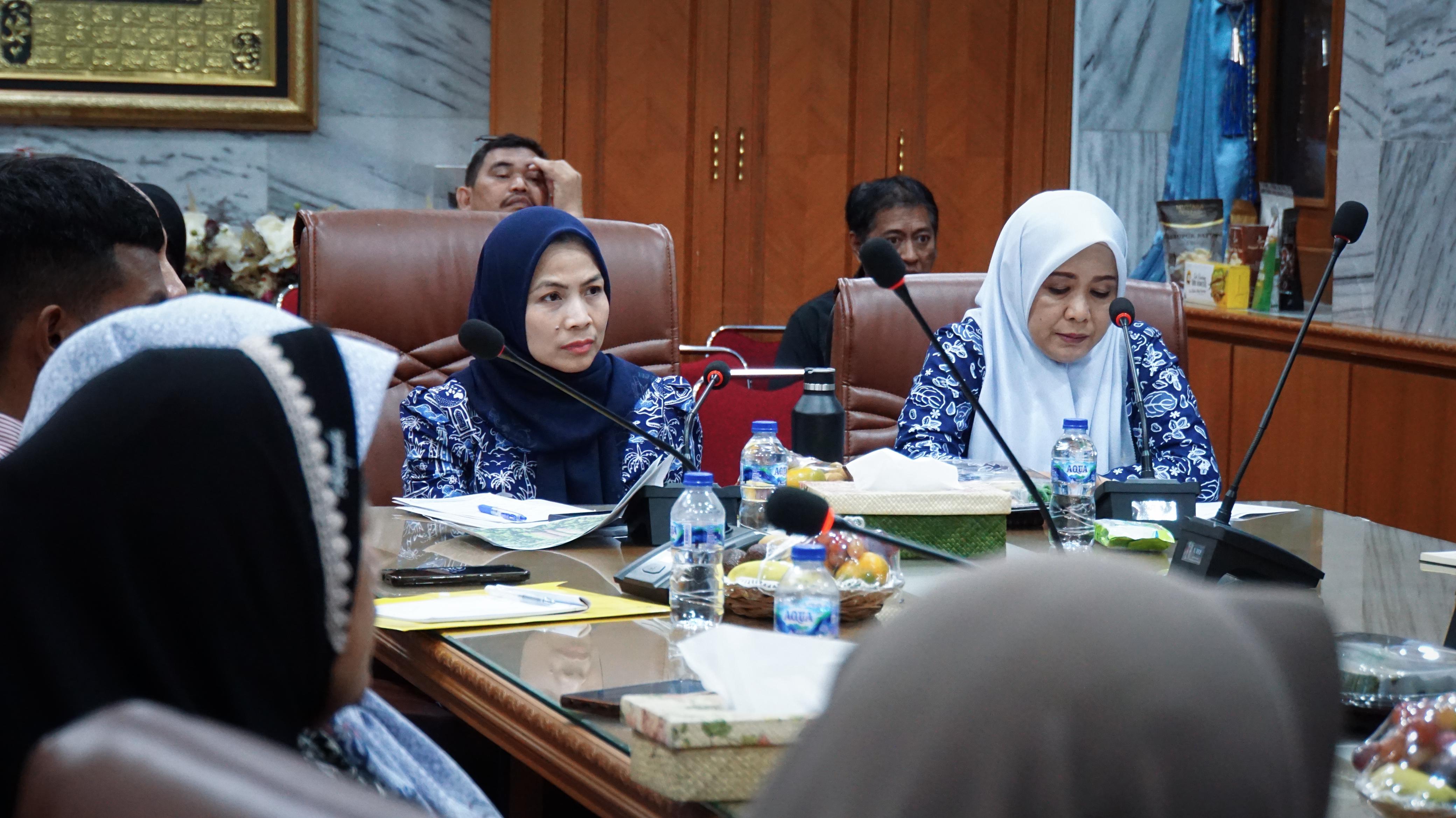 Bupati Serang Ratu Zakiyah Terima Audiensi Warga Cibetus di Pendopo Berlangsung Mengharukan
